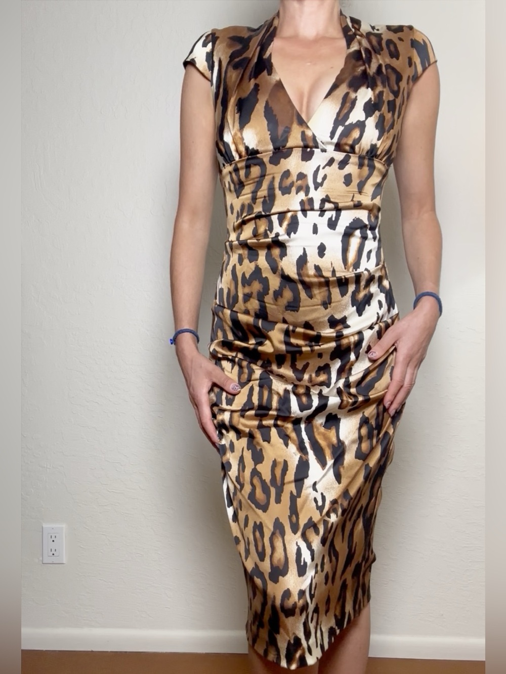 Cache Leopard ruched bodycon dress